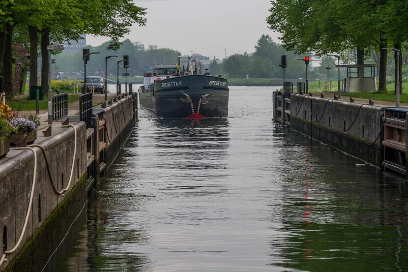 Zuidersluis Merwedekanaal